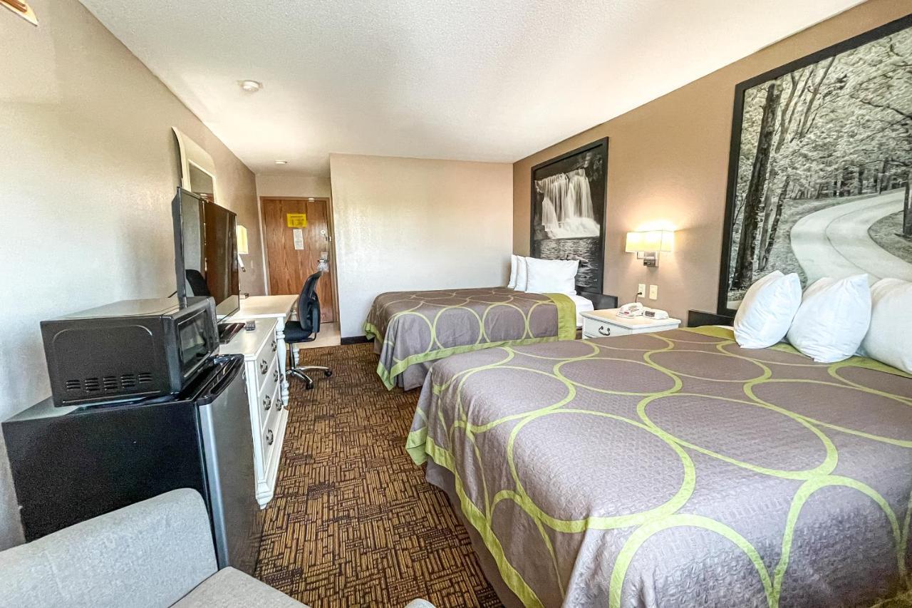 Super 8 By Wyndham Indianapolis Emerson Kültér fotó