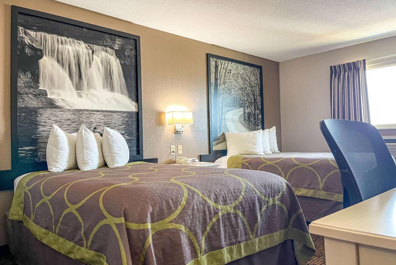 Super 8 By Wyndham Indianapolis Emerson Kültér fotó