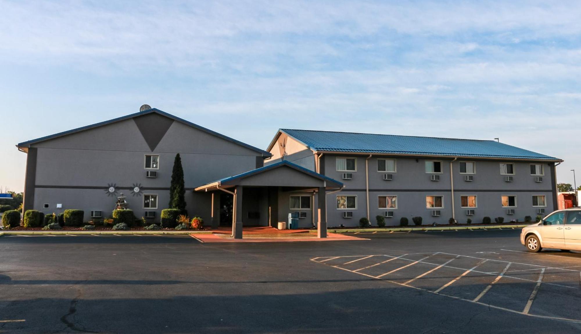 Super 8 By Wyndham Indianapolis Emerson Kültér fotó